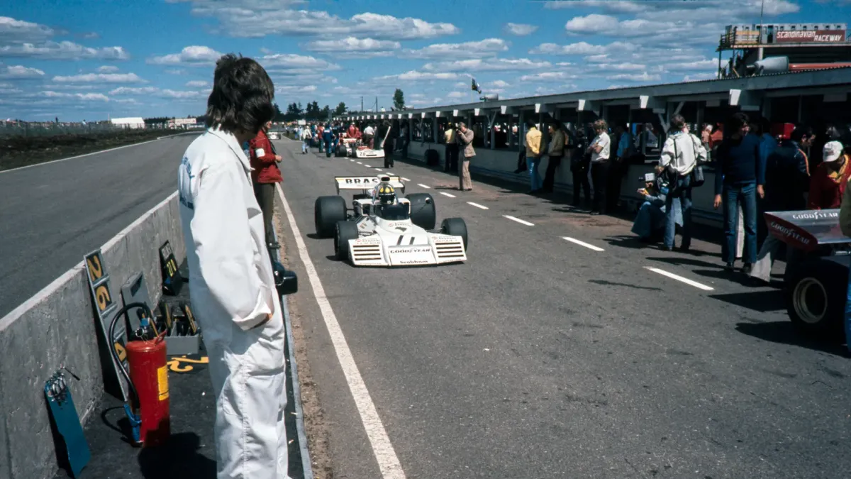 Vy över racerbanan Anderstorp.