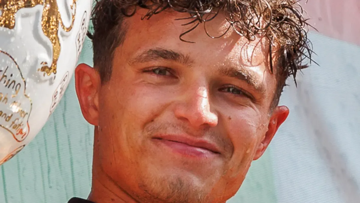 Porträttbild av Lando Norris.