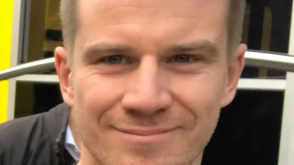 Porträttbild av Nico Hülkenberg.